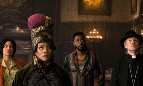 (from left) Rosario Dawson, Tiffany Haddish, Lakeith Stanfield and Owen Wilson in Haunted Mansion.