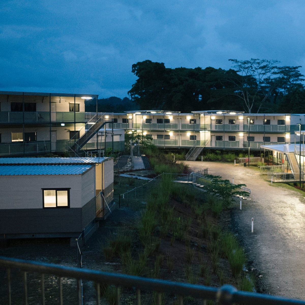 Manus Island Refugees Seriously Injured In Machete Attacks Manus Island The Guardian