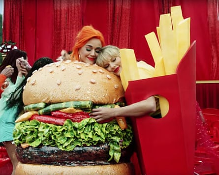 No more beef … Katy Perry and Taylor Swift.