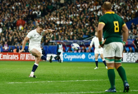 Owen Farrell scores a penalty kick for England against South Africa in the Rugby World Cup semi-final.