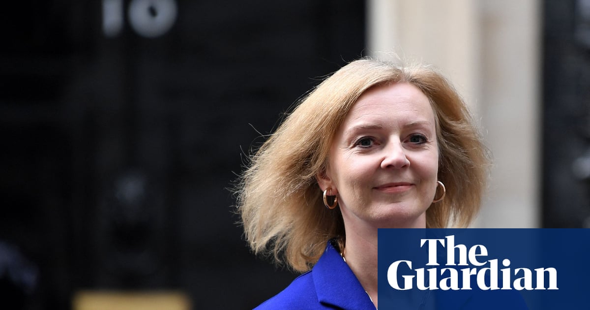 Liz Truss under pressure as rivals steal march in Tory leadership race
