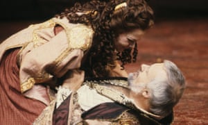 The National’s 1987 production of Antony and Cleopatra, starring Judi Dench and Anthony Hopkins, also featured a live snake.