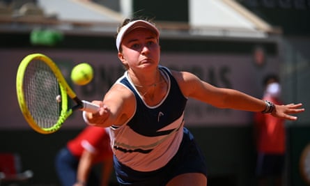 Wimbledon fans say Maria Sakkari should win tournament for 'bold