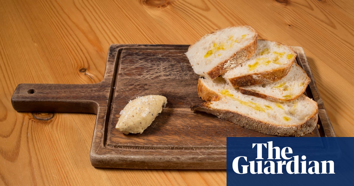 Why do restaurants give us bread at the start of the meal?