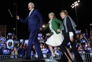 Democratic presidential candidate former Vice President Joe Biden arrives with wife Jill (C) and sister Valerie at a Super Tuesday campaign event at Baldwin Hills Recreation Center on March 3, 2020 in Los Angeles, California. After his make-or-break victory in South Carolina, Biden has continued to do well in the Super Tuesday primaries.