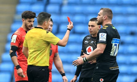 Jacob Umaga of Wasps is sent off by referee Chris Busby