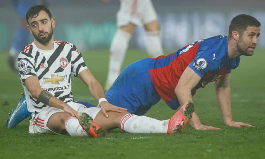 Manchester United 14 points behind City after dour draw at Crystal Palace | Premier League | The Guardian