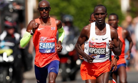 Mo Farah and Kenya’s Eliud Kipchoge running in the 2018 London Marathon