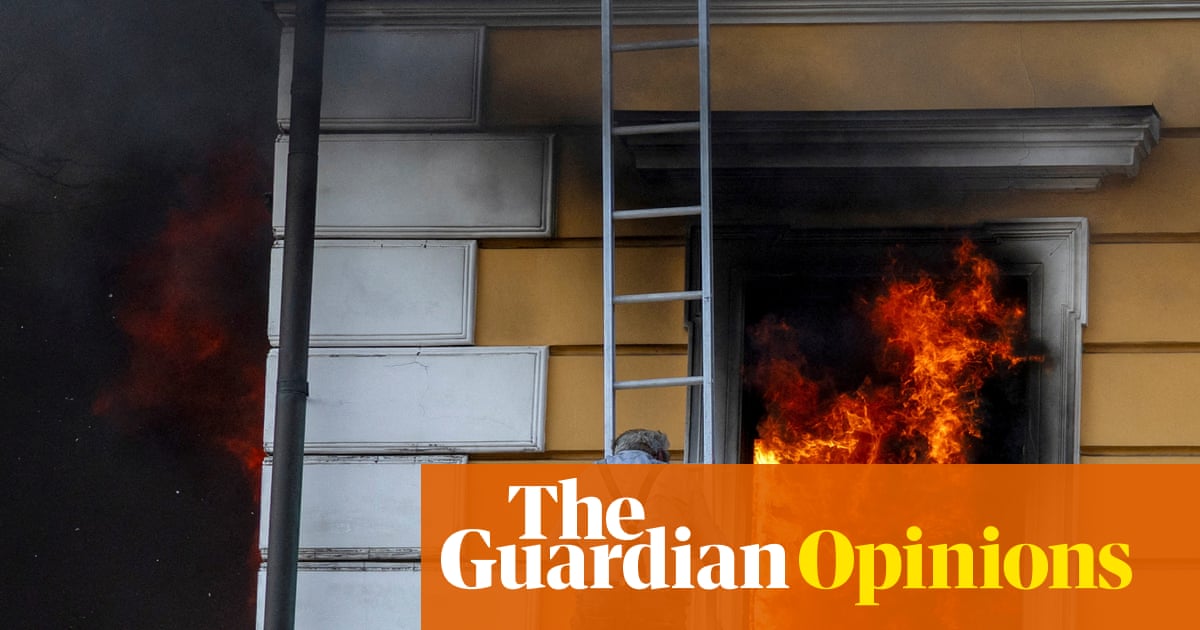 Opinion: Buying curtains during a Kyiv air raid, and what it says about living under war