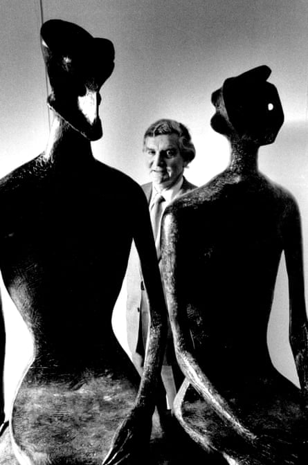 After leaving the Tate in 1988, Alan Bowness became director of the Henry Moore Foundation in Leeds.