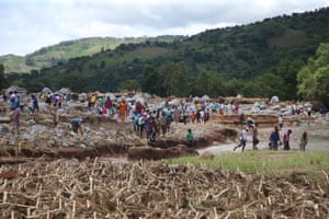 Villagers in Kopa, Chimanimani, search for missing relatives in the aftermath of Cyclone Idai