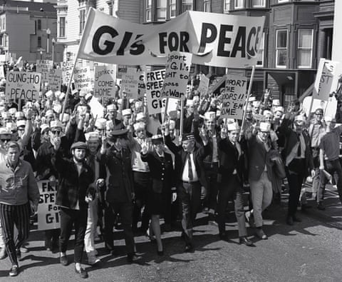 Susan Schnall leading the peace march in San Francisco 1968
