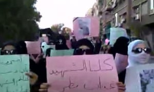 Syrian women calling for the release of all political prisoners in Syria