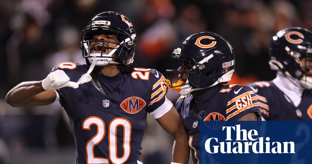 Bears stun Packers in overtime as Eagles top Commanders to clinch NFC East