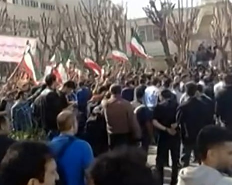 Іранський ядерний об'єкт з інспекторами МАГАТЕ, які здійснюють наглядову діяльність