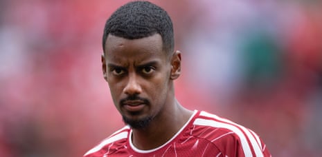 Alexander Isak is unlikely to receive a warm welcome upon his return to St James’ Park for the first time since his departure last September.