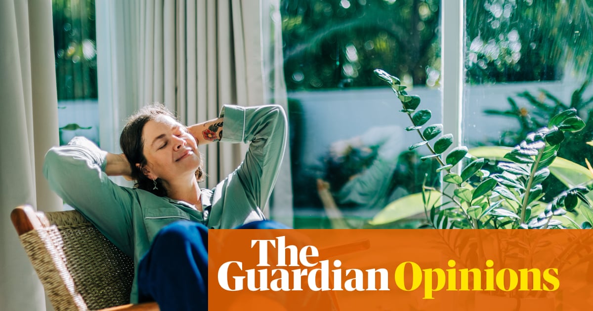 My fantasy solo life got off to a flying start – but degenerated in six speedy steps | Emma Beddington