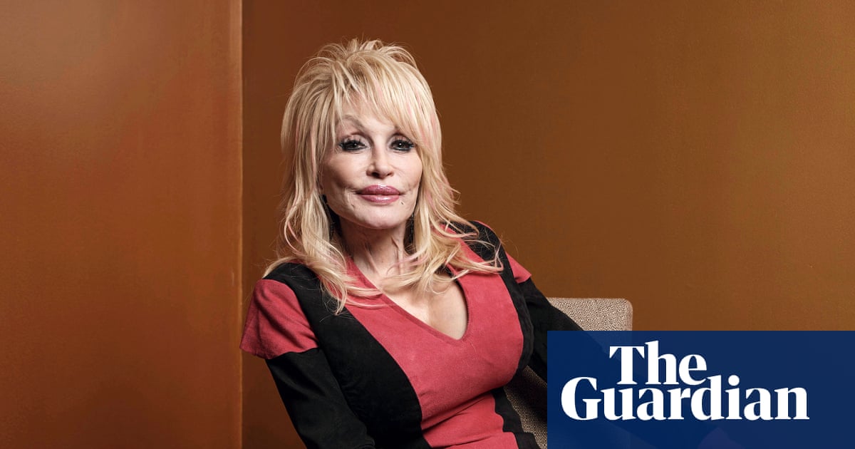 Dolly Parton estate sues nephew over barbed‑wire barricade
