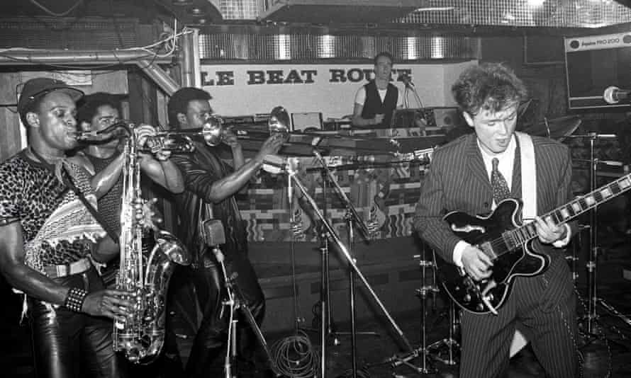 Spandau Ballet’s Gary Kemp performing Chant No 1 …with Beggar and co in July 1981.
