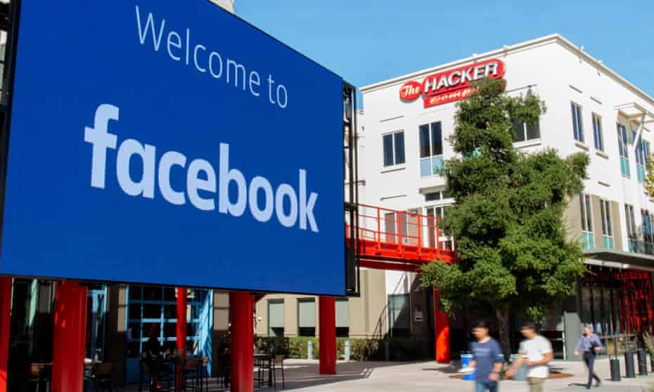 facebook's campus, with big sign saying 'welcome to facebook'