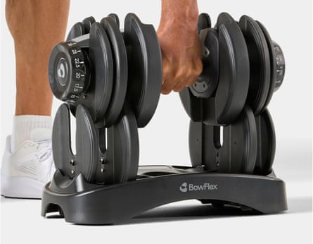 BowFlex Results Series SelectTech Dumbbells lifestyle 2