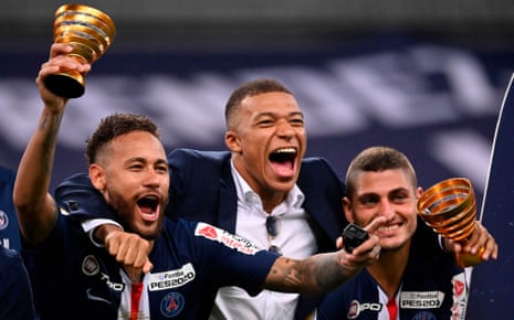 Neymar, Kylian Mbappe and Marco Verratti celebrate after winning the Coupe de la Ligue. 