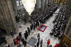 People arrive at Westminster Abbey ahead of the ceremony