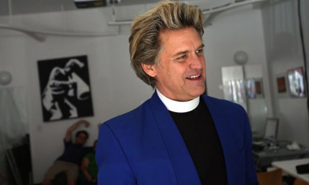 Reverend Billy stands in his campaign headquarters before campaigning in 2009 in New York City.