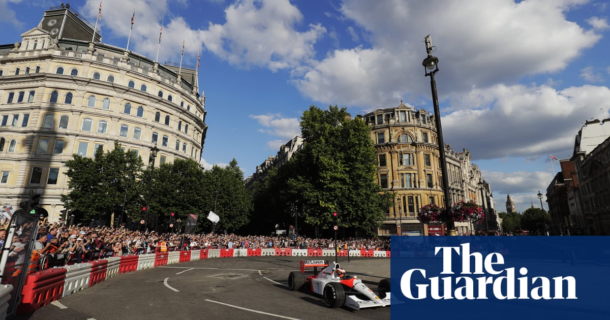 The fast show: F1 roadshow hits London before Silverstone – in pictures ...