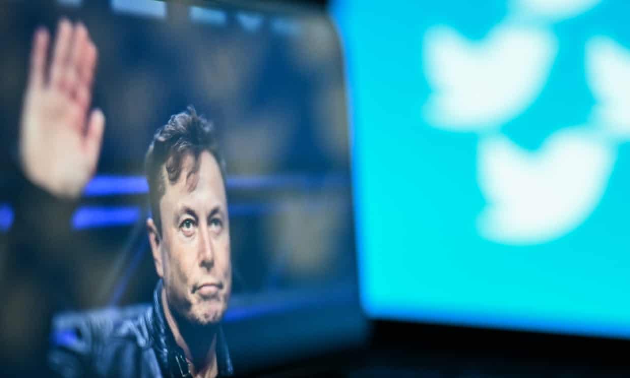 Twitter traffic tanks in wake of changes and launch of rival platform Threads (theguardian.com)