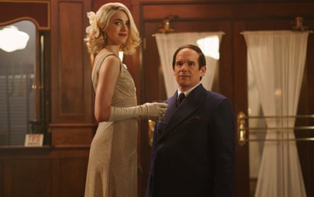 Margaret Qualley as Elizabeth Weiland and Ethan Hawke as Lorenz Hart in Blue Moon.