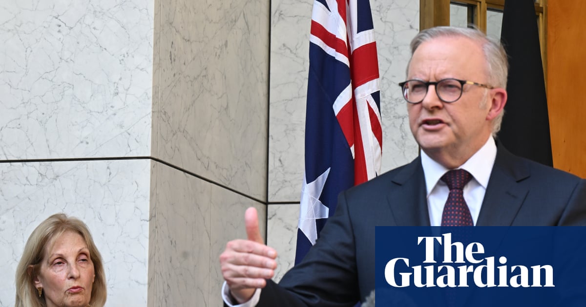 Albanese announces royal commission after Bondi attack as he defends not calling inquiry earlier