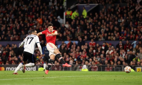 Harry Maguire thumps home to put Manchester United back on level terms.