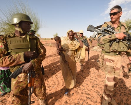 Soldiers in desert fatigues