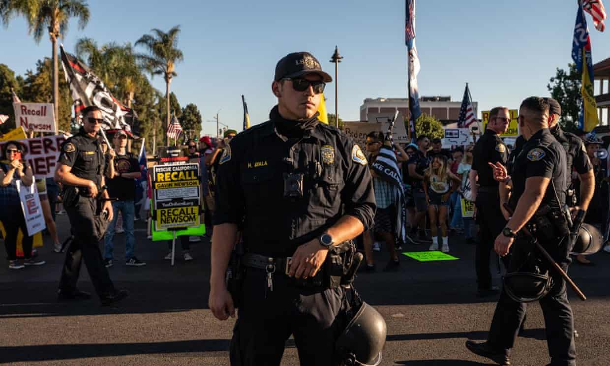California cities spent huge share of federal Covid relief funds on police (theguardian.com)