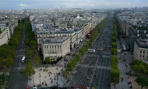 The Champs Elysées during the 2016 car-free day in Paris