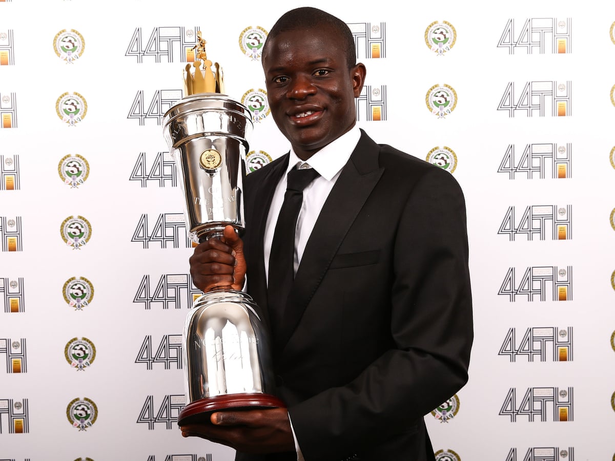 N Golo Kante And Lucy Bronze Named Pfa Players Of The Year Pfa Player Of The Year Awards The Guardian