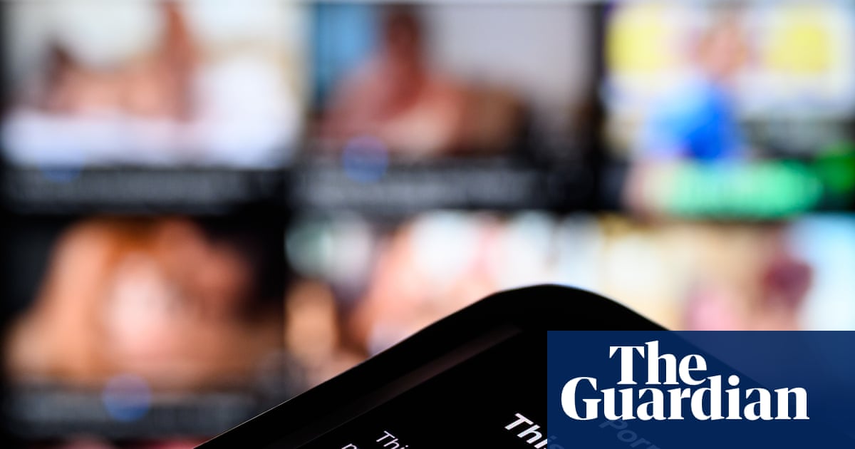 Pornhub returns to Australia after banning access due to age verification rules