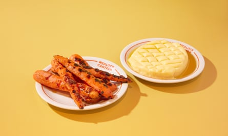 ‘Glazed with honey and grain mustard’: carrots and mash.