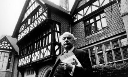 Sir John Betjeman in 1973, at Grims Dyke, Harrow Weald.