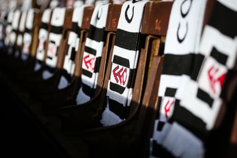 Fulham fans are being treated to free scarves for their match against Everton this evening.