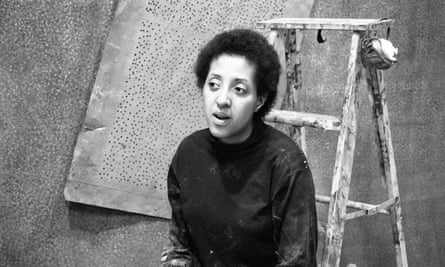 Howardena Pindell