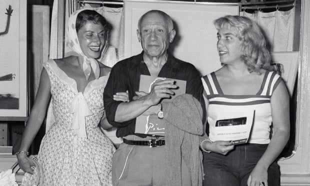 Pablo Picasso and his daughter Maya, right, French actress Vera Clouzot at the 1955 Cannes Art Exhibition.
