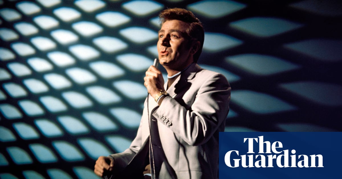 Des O'Connor – a life in pictures | UK news | The Guardian