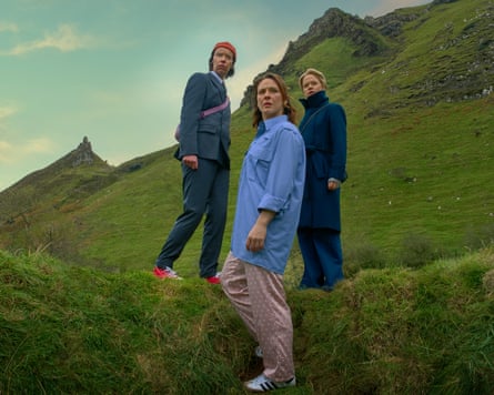 Caoilfhionn Dunne as Dara, Roisin Gallagher as Saoirse and Sinéad Keenan as Robyn in How to Get to Heaven from Belfast.