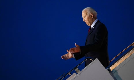 Joe Biden stepping off Air Force One at Stansted airport last night.