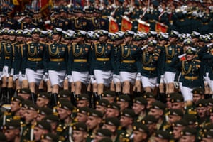 Military servicemen and women at a parade