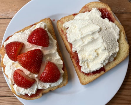Strawberries and pick sandwich