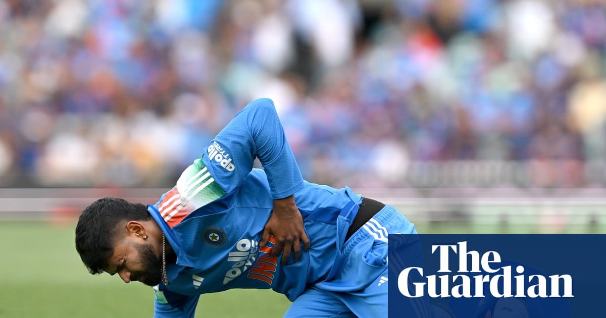 India's Shreyas Iyer recovering in hospital from lacerated spleen horror injury