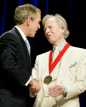 Tom Wolfe receives the National Humanities medal from President George W Bush, 2002.
